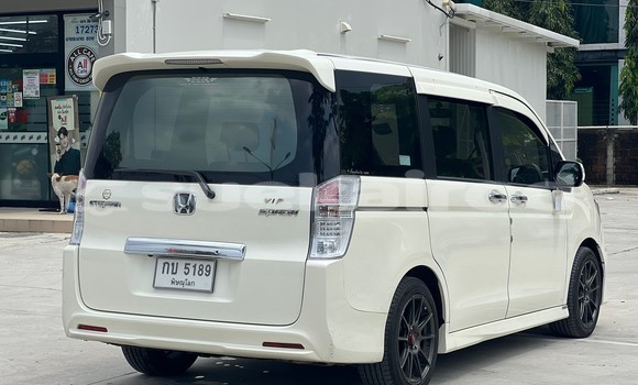 Buy Used Honda Stepwgn White Car in Bangkok in Bangkok Buy Used Honda Stepwgn White Car in Bangkok in Bangkok