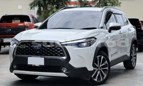 ซื้อ รถมือสอง Toyota Corolla Cross ขาว รถยนต์ ใน %{เมือง} ใน กรุงเทพมหานคร