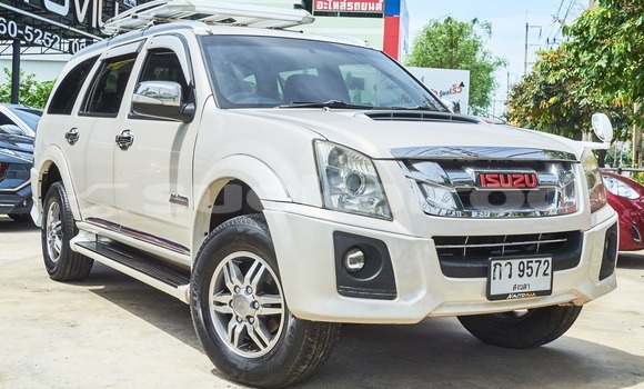 Buy Used Isuzu MU-7 White Car in Bangkok in Bangkok Buy Used Isuzu MU-7 White Car in Bangkok in Bangkok