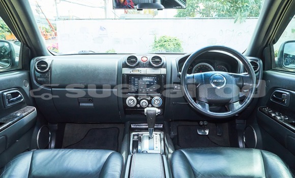 Buy Used Isuzu MU-7 White Car in Bangkok in Bangkok Buy Used Isuzu MU-7 White Car in Bangkok in Bangkok