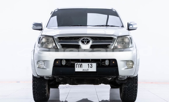 Buy Used Toyota Hiluxe VIGO Other Car in Bangkok in Bangkok Buy Used Toyota Hiluxe VIGO Other Car in Bangkok in Bangkok