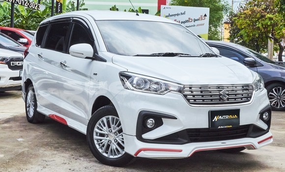 Buy Used Suzuki Ertiga White Car in Bangkok in Bangkok Buy Used Suzuki Ertiga White Car in Bangkok in Bangkok