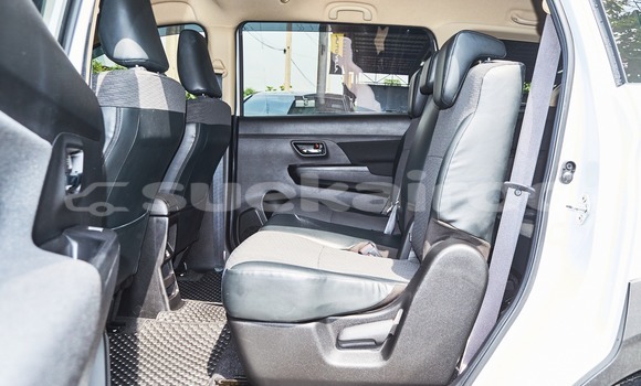 Buy Used Suzuki XL7 White Car in Bangkok in Bangkok Buy Used Suzuki XL7 White Car in Bangkok in Bangkok