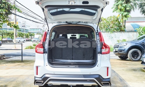 Buy Used Suzuki XL7 White Car in Bangkok in Bangkok Buy Used Suzuki XL7 White Car in Bangkok in Bangkok