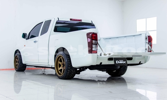 ซื้อ รถมือสอง Isuzu D-Max ขาว รถยนต์ ใน %{เมือง} ใน กรุงเทพมหานคร ซื้อ รถมือสอง Isuzu D-Max ขาว รถยนต์ ใน %{เมือง} ใน กรุงเทพมหานคร