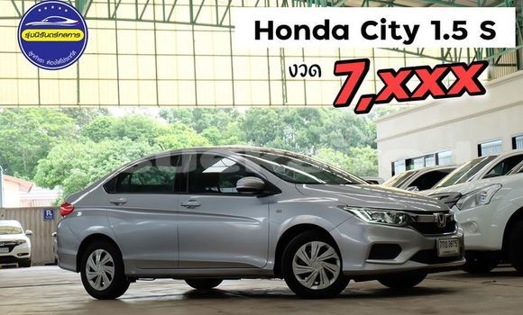 ซื้อ รถมือสอง Honda City อื่น ๆ รถยนต์ ใน %{เมือง} ใน กรุงเทพมหานคร