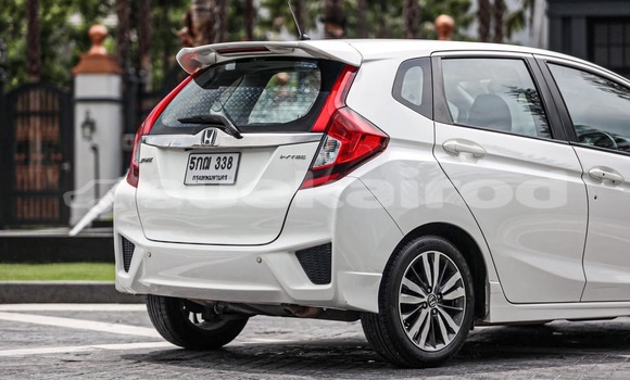 ซื้อ รถมือสอง Honda Jazz ขาว รถยนต์ ใน %{เมือง} ใน กรุงเทพมหานคร ซื้อ รถมือสอง Honda Jazz ขาว รถยนต์ ใน %{เมือง} ใน กรุงเทพมหานคร