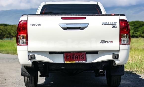 Buy Used Toyota Hiluxe Revo White Car in Chiang Mai in Chiang Mai Buy Used Toyota Hiluxe Revo White Car in Chiang Mai in Chiang Mai