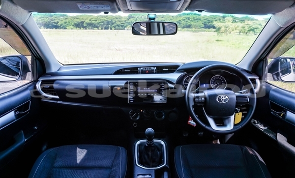 Buy Used Toyota Hiluxe Revo White Car in Chiang Mai in Chiang Mai Buy Used Toyota Hiluxe Revo White Car in Chiang Mai in Chiang Mai