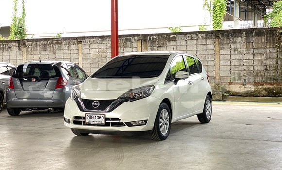 ซื้อ รถมือสอง Nissan Note ขาว รถยนต์ ใน %{เมือง} ใน กรุงเทพมหานคร
