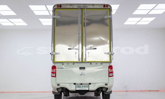 Buy Used Mitsubishi Triton White Car in Bangkok in Bangkok Buy Used Mitsubishi Triton White Car in Bangkok in Bangkok