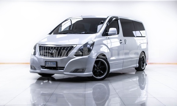 Buy Used Hyundai H1 Silver Car in Bangkok in Bangkok