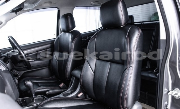 Buy Used Chevrolet Corolado Other Car in Bangkok in Bangkok Buy Used Chevrolet Corolado Other Car in Bangkok in Bangkok