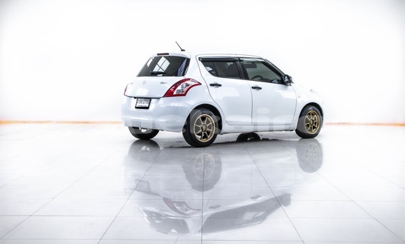 ซื้อ รถมือสอง Suzuki Swift ขาว รถยนต์ ใน %{เมือง} ใน กรุงเทพมหานคร ซื้อ รถมือสอง Suzuki Swift ขาว รถยนต์ ใน %{เมือง} ใน กรุงเทพมหานคร