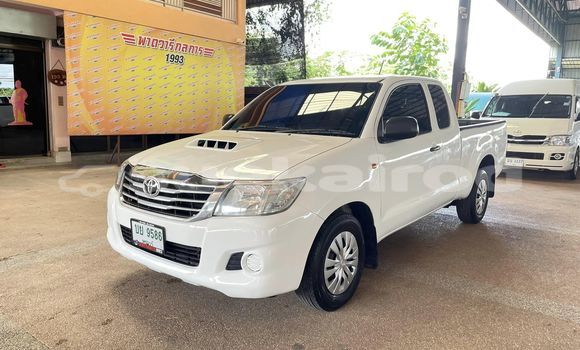ซื้อ รถมือสอง Toyota Hiluxe VIGO ขาว รถยนต์ ใน %{เมือง} ใน กรุงเทพมหานคร