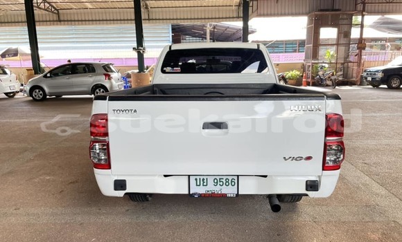 Buy Used Toyota Hiluxe VIGO White Car in Bangkok in Bangkok Buy Used Toyota Hiluxe VIGO White Car in Bangkok in Bangkok
