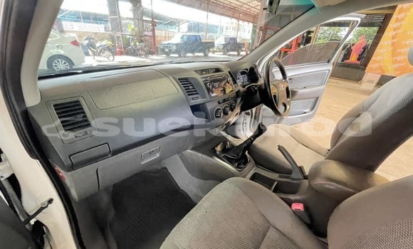 Buy Used Toyota Hiluxe VIGO White Car in Bangkok in Bangkok Buy Used Toyota Hiluxe VIGO White Car in Bangkok in Bangkok