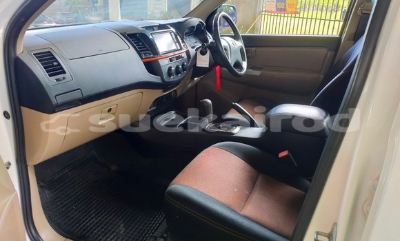 Buy Used Toyota Hiluxe VIGO White Car in Bangkok in Bangkok Buy Used Toyota Hiluxe VIGO White Car in Bangkok in Bangkok