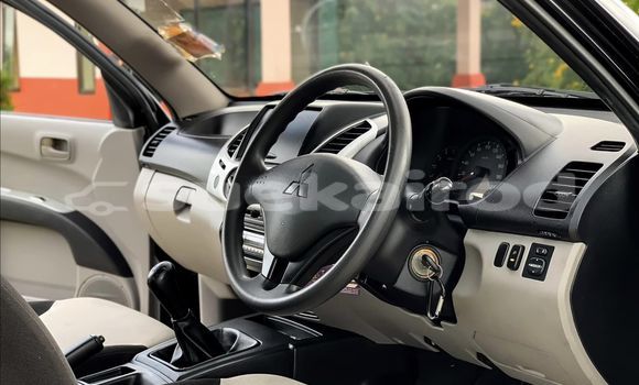 ซื้อ รถมือสอง Mitsubishi Triton สีดำ รถยนต์ ใน %{เมือง} ใน กรุงเทพมหานคร ซื้อ รถมือสอง Mitsubishi Triton สีดำ รถยนต์ ใน %{เมือง} ใน กรุงเทพมหานคร