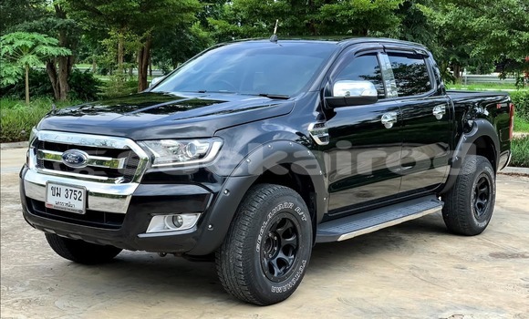 ซื้อ รถมือสอง Ford Ranger สีดำ รถยนต์ ใน %{เมือง} ใน กรุงเทพมหานคร