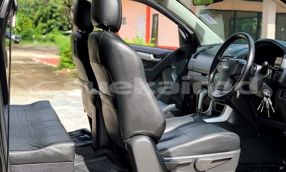 ซื้อ รถมือสอง Isuzu D-Max สีดำ รถยนต์ ใน %{เมือง} ใน กรุงเทพมหานคร ซื้อ รถมือสอง Isuzu D-Max สีดำ รถยนต์ ใน %{เมือง} ใน กรุงเทพมหานคร