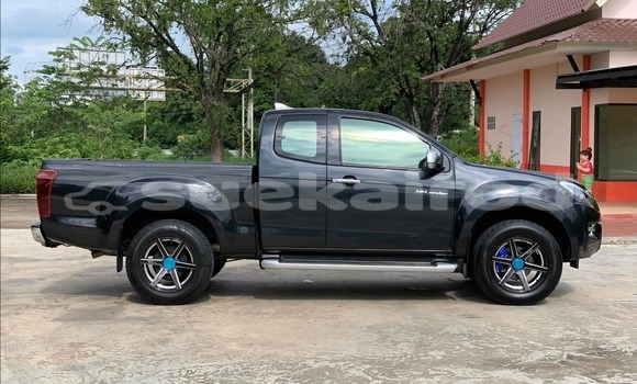 ซื้อ รถมือสอง Isuzu D-Max สีดำ รถยนต์ ใน %{เมือง} ใน กรุงเทพมหานคร ซื้อ รถมือสอง Isuzu D-Max สีดำ รถยนต์ ใน %{เมือง} ใน กรุงเทพมหานคร