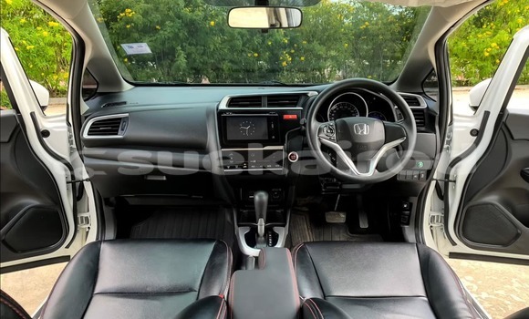 ซื้อ รถมือสอง Honda Jazz ขาว รถยนต์ ใน %{เมือง} ใน กรุงเทพมหานคร ซื้อ รถมือสอง Honda Jazz ขาว รถยนต์ ใน %{เมือง} ใน กรุงเทพมหานคร