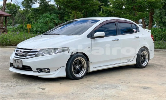 Buy Used Honda City White Car in Bangkok in Bangkok