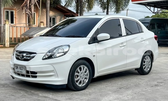 Buy Used Honda Brio White Car in Bangkok in Bangkok