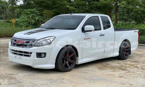 ซื้อ รถมือสอง Isuzu D-Max ขาว รถยนต์ ใน %{เมือง} ใน กรุงเทพมหานคร