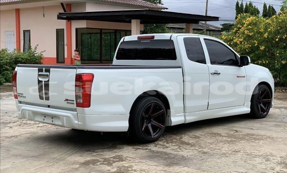 Buy Used Isuzu D-Max White Car in Bangkok in Bangkok Buy Used Isuzu D-Max White Car in Bangkok in Bangkok