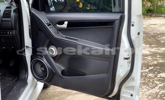 Buy Used Isuzu D-Max White Car in Bangkok in Bangkok Buy Used Isuzu D-Max White Car in Bangkok in Bangkok