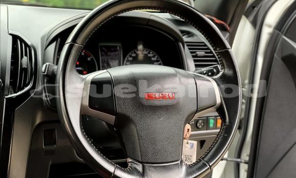Buy Used Isuzu D-Max White Car in Bangkok in Bangkok Buy Used Isuzu D-Max White Car in Bangkok in Bangkok