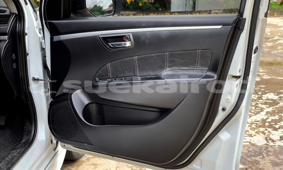 ซื้อ รถมือสอง Suzuki Swift ขาว รถยนต์ ใน %{เมือง} ใน กรุงเทพมหานคร ซื้อ รถมือสอง Suzuki Swift ขาว รถยนต์ ใน %{เมือง} ใน กรุงเทพมหานคร