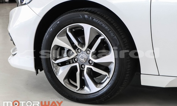 Buy Used Honda Accord White Car in Bangkok in Bangkok Buy Used Honda Accord White Car in Bangkok in Bangkok