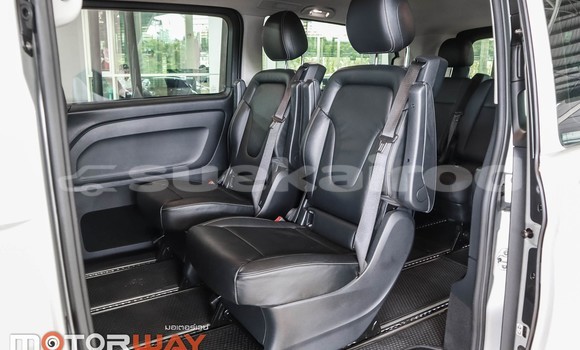 Buy Used Mercedes-Benz Vito Silver Car in Bangkok in Bangkok Buy Used Mercedes-Benz Vito Silver Car in Bangkok in Bangkok