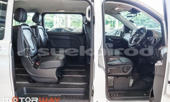 Buy Used Mercedes-Benz Vito Silver Car in Bangkok in Bangkok Buy Used Mercedes-Benz Vito Silver Car in Bangkok in Bangkok