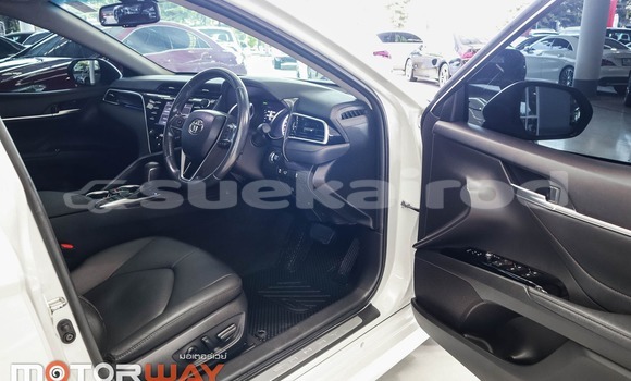 Buy Used Toyota Camry White Car in Bangkok in Bangkok Buy Used Toyota Camry White Car in Bangkok in Bangkok