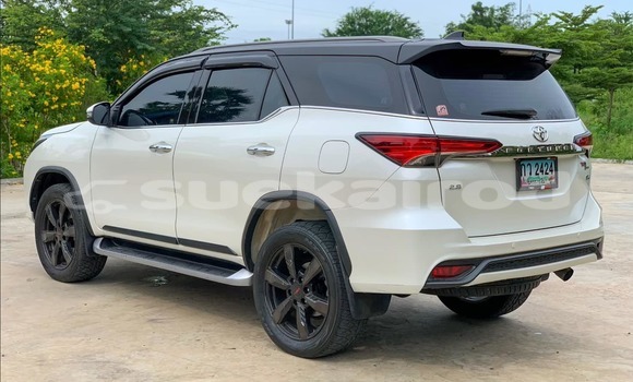 ซื้อ รถมือสอง Toyota Fortuner ขาว รถยนต์ ใน %{เมือง} ใน กรุงเทพมหานคร ซื้อ รถมือสอง Toyota Fortuner ขาว รถยนต์ ใน %{เมือง} ใน กรุงเทพมหานคร