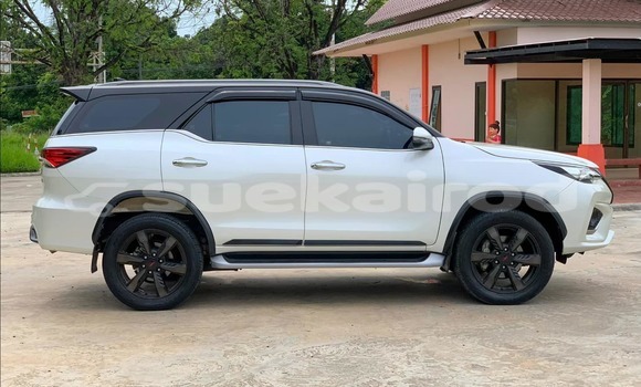 ซื้อ รถมือสอง Toyota Fortuner ขาว รถยนต์ ใน %{เมือง} ใน กรุงเทพมหานคร ซื้อ รถมือสอง Toyota Fortuner ขาว รถยนต์ ใน %{เมือง} ใน กรุงเทพมหานคร