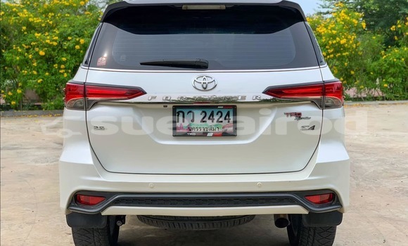 ซื้อ รถมือสอง Toyota Fortuner ขาว รถยนต์ ใน %{เมือง} ใน กรุงเทพมหานคร ซื้อ รถมือสอง Toyota Fortuner ขาว รถยนต์ ใน %{เมือง} ใน กรุงเทพมหานคร