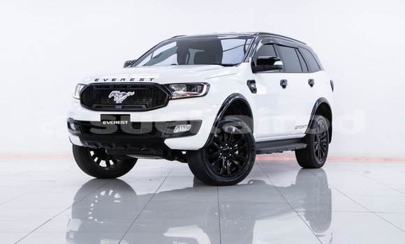 Buy Used Ford Everest White Car in Bangkok in Bangkok Buy Used Ford Everest White Car in Bangkok in Bangkok