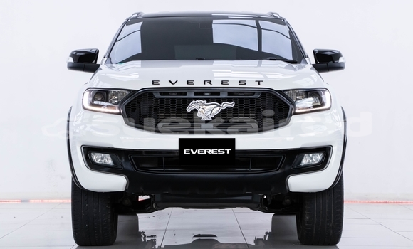 Buy Used Ford Everest White Car in Bangkok in Bangkok Buy Used Ford Everest White Car in Bangkok in Bangkok
