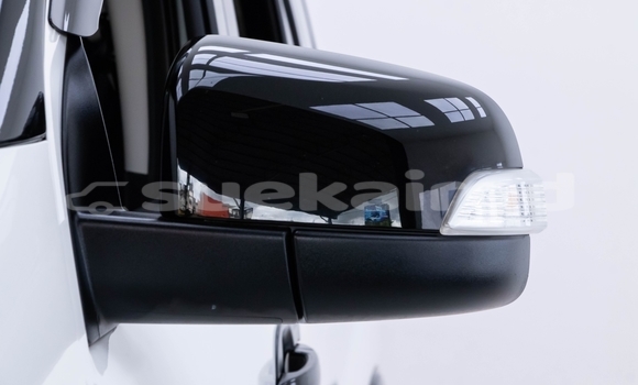 Buy Used Ford Everest White Car in Bangkok in Bangkok Buy Used Ford Everest White Car in Bangkok in Bangkok