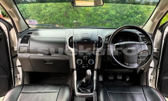 ซื้อ รถมือสอง Isuzu D-Max ขาว รถยนต์ ใน %{เมือง} ใน กรุงเทพมหานคร ซื้อ รถมือสอง Isuzu D-Max ขาว รถยนต์ ใน %{เมือง} ใน กรุงเทพมหานคร