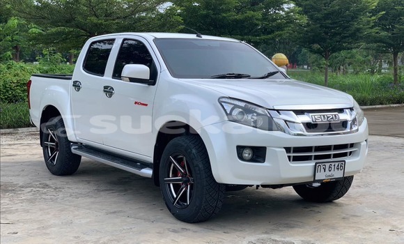 ซื้อ รถมือสอง Isuzu D-Max ขาว รถยนต์ ใน %{เมือง} ใน กรุงเทพมหานคร ซื้อ รถมือสอง Isuzu D-Max ขาว รถยนต์ ใน %{เมือง} ใน กรุงเทพมหานคร