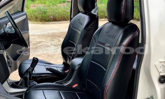 ซื้อ รถมือสอง Isuzu D-Max ขาว รถยนต์ ใน %{เมือง} ใน กรุงเทพมหานคร ซื้อ รถมือสอง Isuzu D-Max ขาว รถยนต์ ใน %{เมือง} ใน กรุงเทพมหานคร