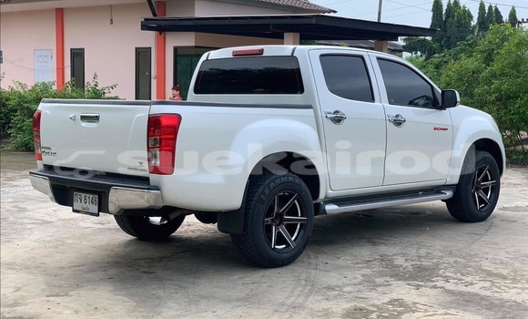 ซื้อ รถมือสอง Isuzu D-Max ขาว รถยนต์ ใน %{เมือง} ใน กรุงเทพมหานคร ซื้อ รถมือสอง Isuzu D-Max ขาว รถยนต์ ใน %{เมือง} ใน กรุงเทพมหานคร