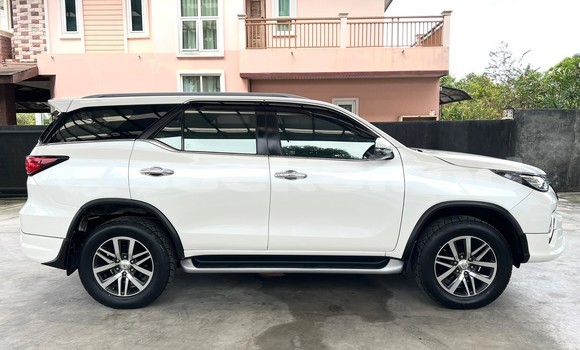 ซื้อ รถมือสอง Toyota Fortuner ขาว รถยนต์ ใน %{เมือง} ใน กรุงเทพมหานคร ซื้อ รถมือสอง Toyota Fortuner ขาว รถยนต์ ใน %{เมือง} ใน กรุงเทพมหานคร