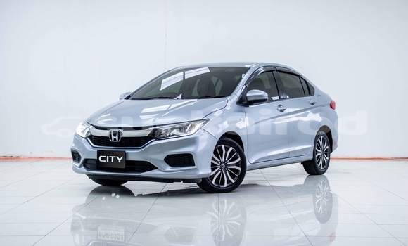 ซื้อ รถมือสอง Honda City อื่น ๆ รถยนต์ ใน %{เมือง} ใน กรุงเทพมหานคร